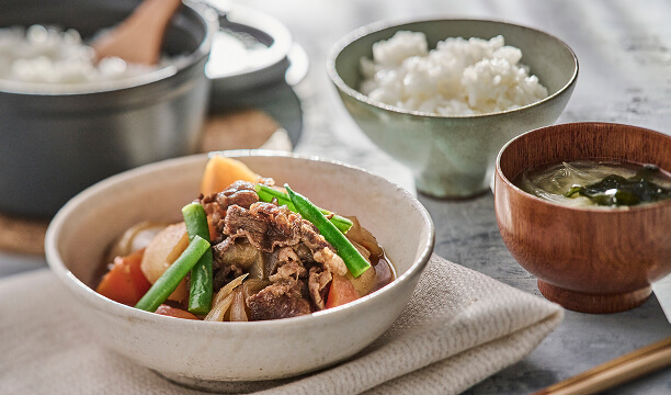 基本の肉じゃが 鍋炊きごはん＆おみそ汁
